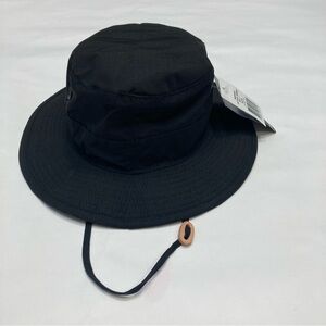 Propper hat